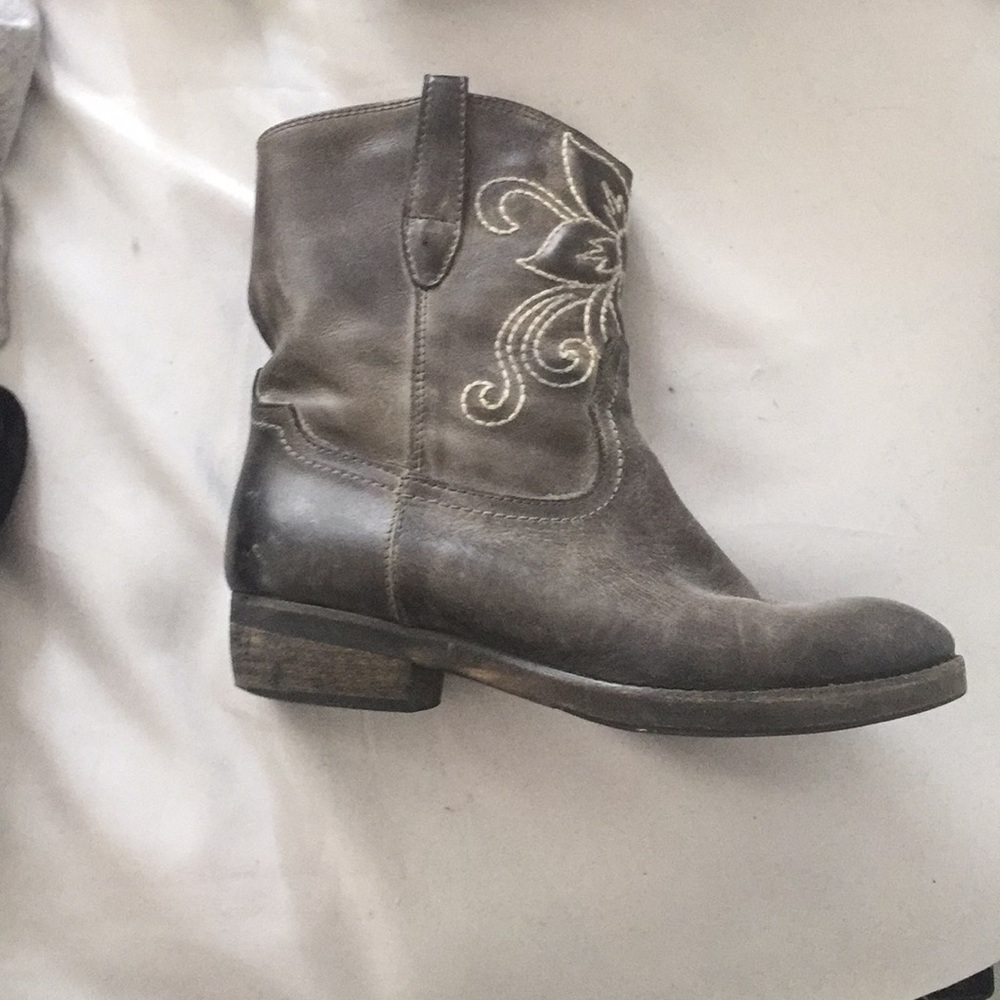 Vintage grey leather boots